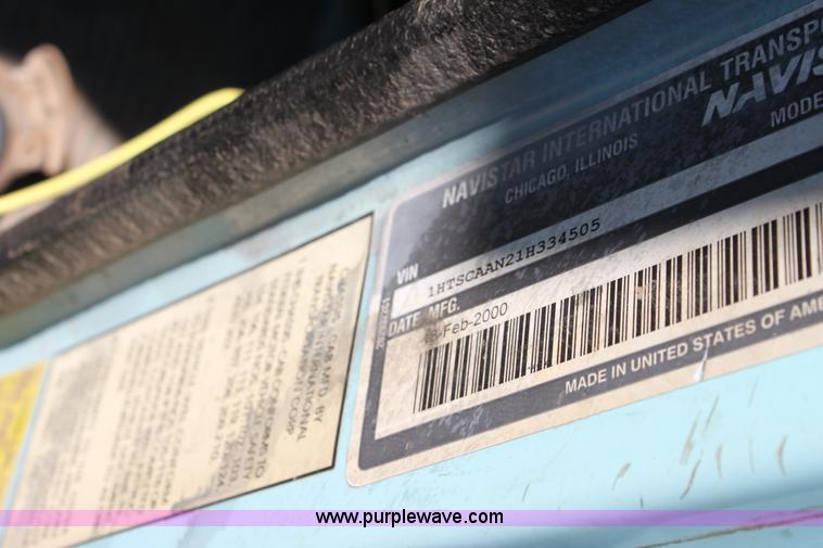 image for item A2759 2001 International 4700 dump truck