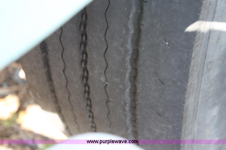 image for item A2759 2001 International 4700 dump truck