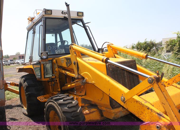 image for item A2760 1990 JCB 1400B extra dig backhoe