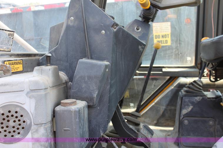 image for item A2760 1990 JCB 1400B extra dig backhoe