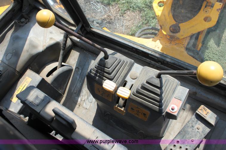 image for item A2760 1990 JCB 1400B extra dig backhoe