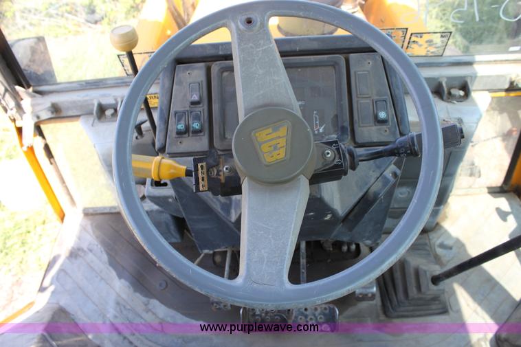 image for item A2760 1990 JCB 1400B extra dig backhoe