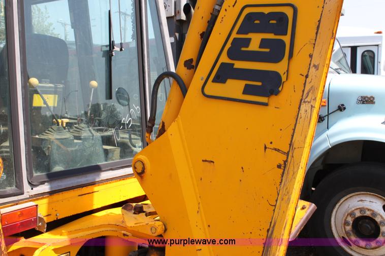 image for item A2760 1990 JCB 1400B extra dig backhoe