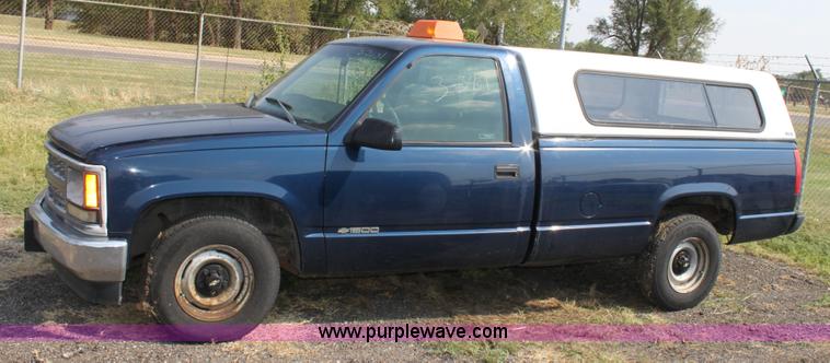 image for item A2763 1998 Chevrolet 1500 pickup truck