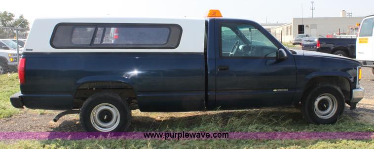 image for item A2763 1998 Chevrolet 1500 pickup truck