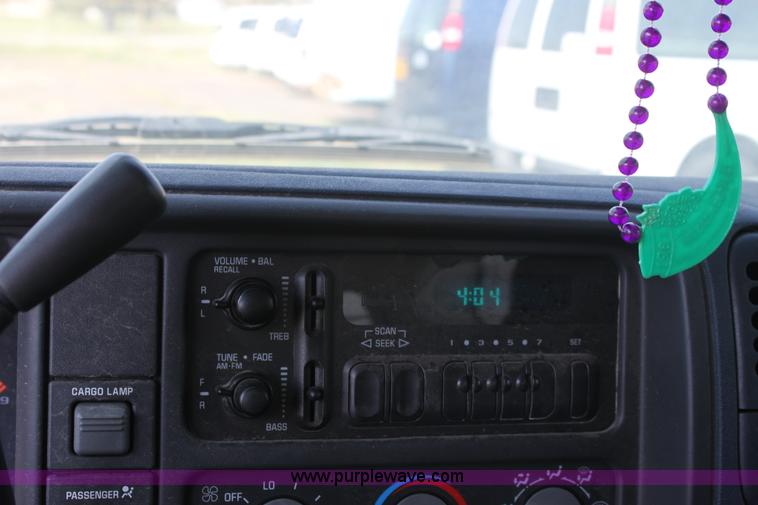 image for item A2763 1998 Chevrolet 1500 pickup truck