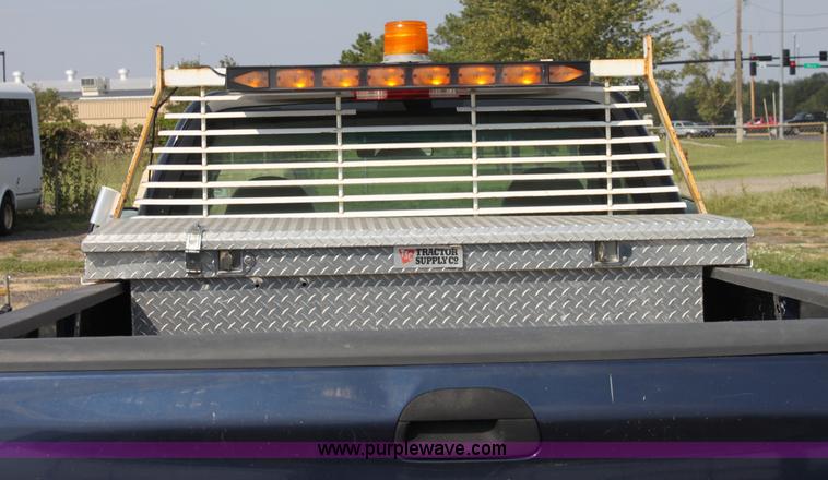 image for item A2766 2002 Ford F150 XL pickup truck