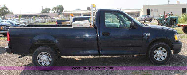 image for item A2766 2002 Ford F150 XL pickup truck