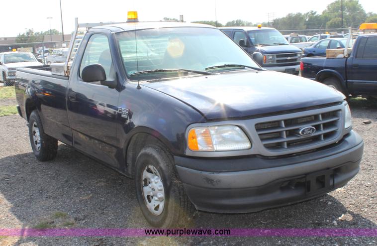 image for item A2766 2002 Ford F150 XL pickup truck