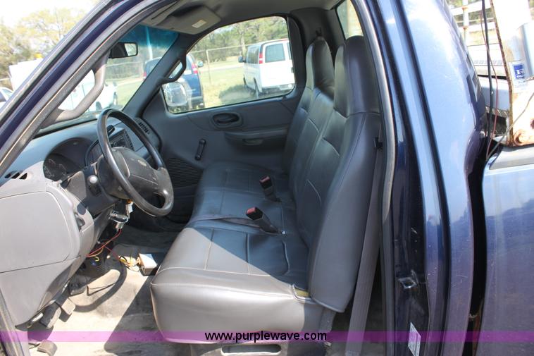 image for item A2766 2002 Ford F150 XL pickup truck