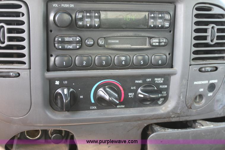 image for item A2766 2002 Ford F150 XL pickup truck