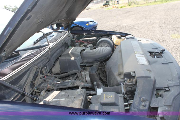 image for item A2770 2002 Ford F250 XLT pickup truck