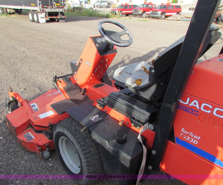 image for item A2773 Jacobsen Turfcat T623D mower