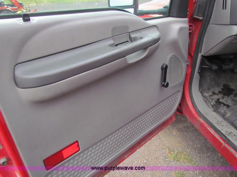 image for item A2776 2000 Ford F550 Super Duty pickup truck