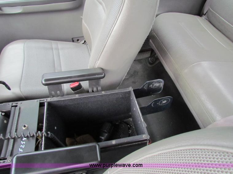 image for item A2776 2000 Ford F550 Super Duty pickup truck