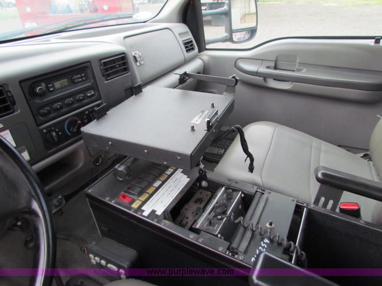 image for item A2776 2000 Ford F550 Super Duty pickup truck