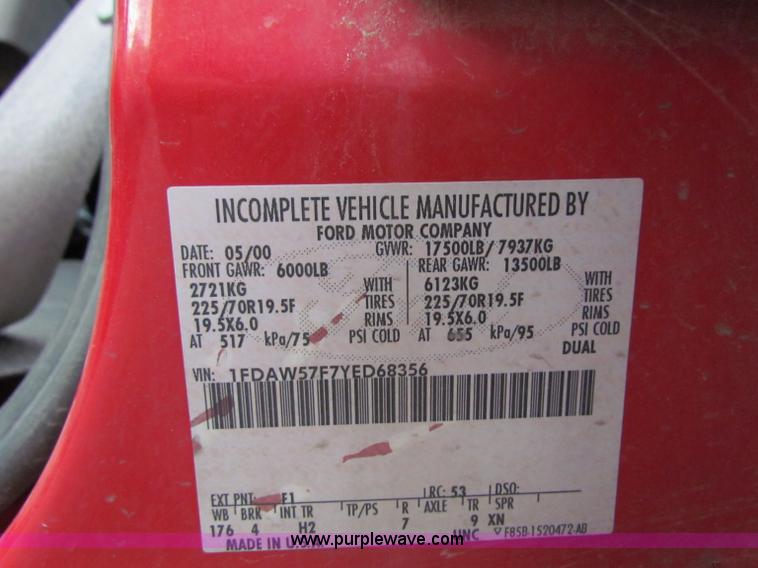 image for item A2776 2000 Ford F550 Super Duty pickup truck