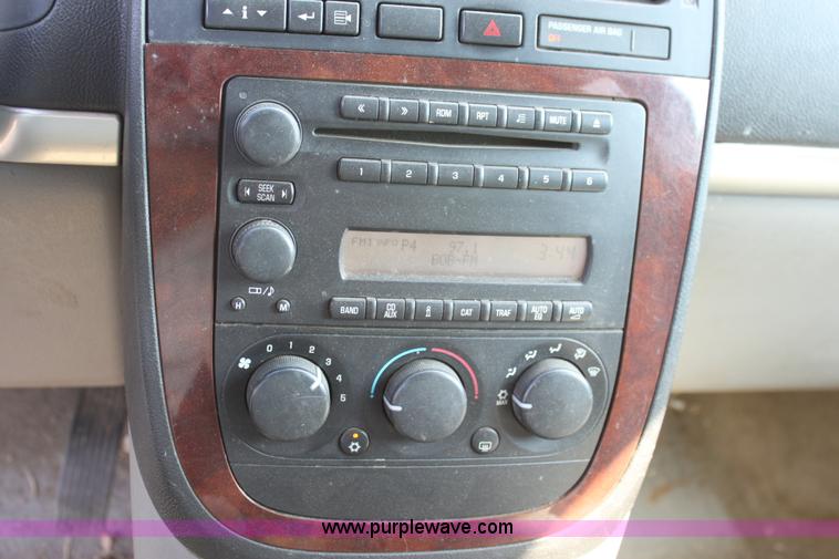 image for item A2778 2005 Chevrolet Uplander mini van