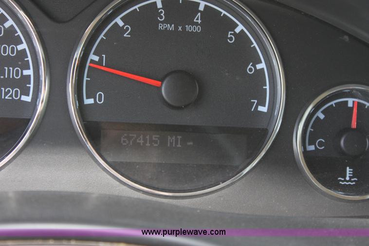 image for item A2778 2005 Chevrolet Uplander mini van