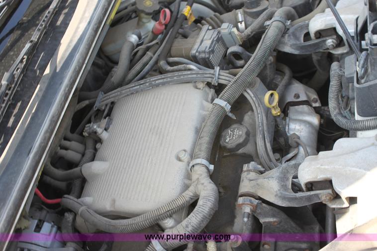 image for item A2778 2005 Chevrolet Uplander mini van