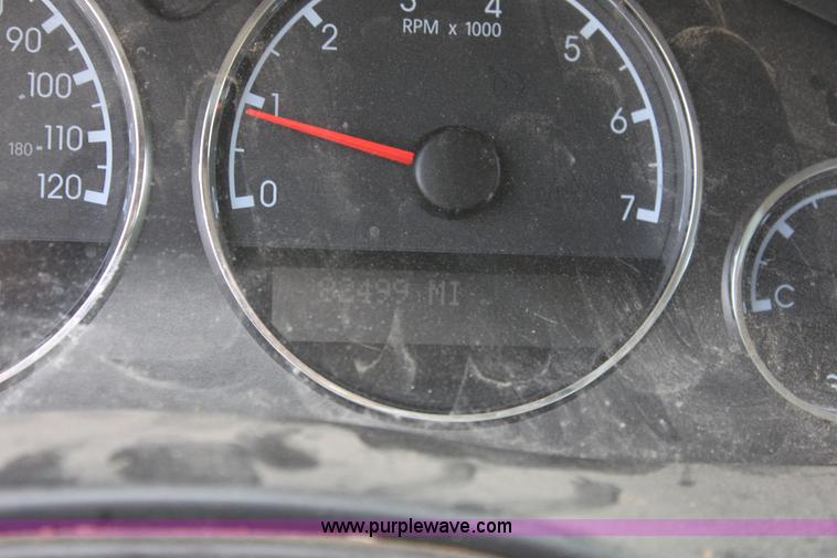 image for item A2779 2005 Chevrolet Uplander mini van