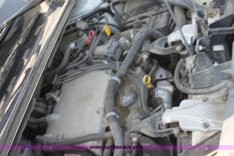 image for item A2779 2005 Chevrolet Uplander mini van