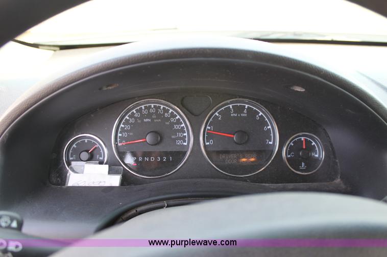 image for item A2780 2005 Chevrolet Uplander mini van