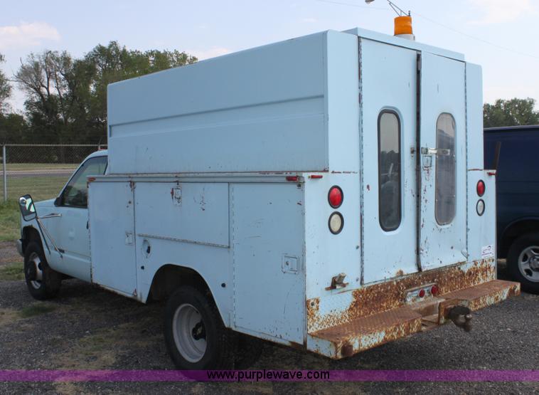 image for item A2782 1993 Chevrolet Cheyenne 3500 pickup truck