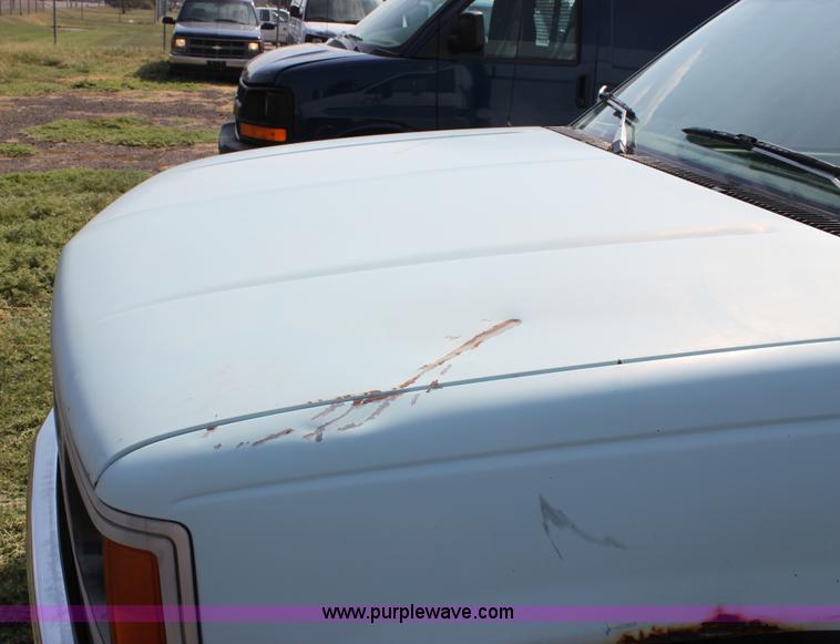 image for item A2782 1993 Chevrolet Cheyenne 3500 pickup truck