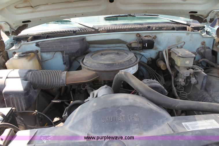image for item A2782 1993 Chevrolet Cheyenne 3500 pickup truck