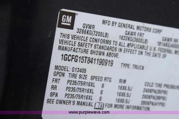 image for item A2785 2004 Chevrolet Express G1500 cargo van