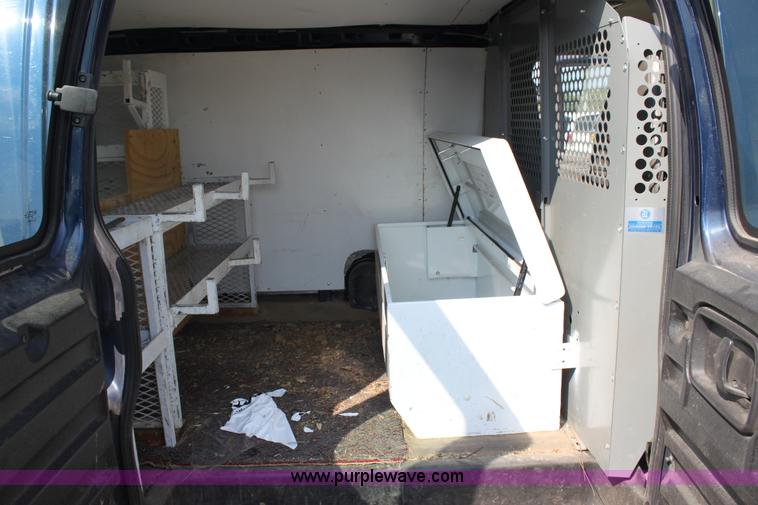 image for item A2785 2004 Chevrolet Express G1500 cargo van