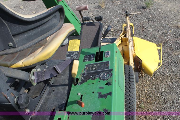 image for item A2787 John Deere riding lawn mower