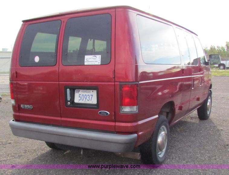 image for item A2793 1999 Ford E350 XL Super Duty van