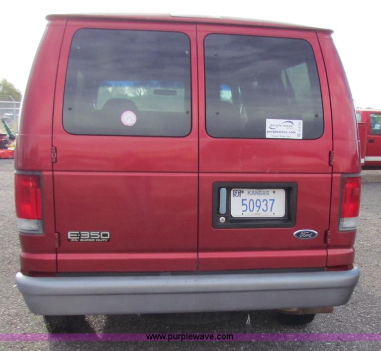 image for item A2793 1999 Ford E350 XL Super Duty van