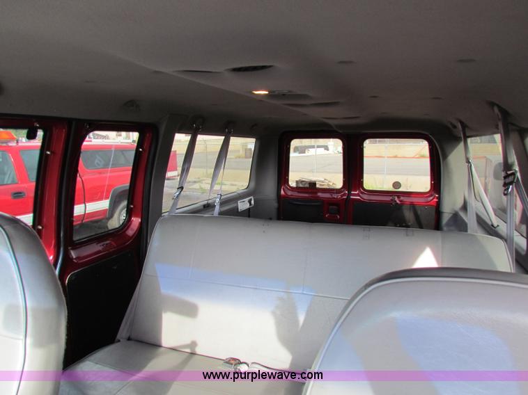 image for item A2793 1999 Ford E350 XL Super Duty van