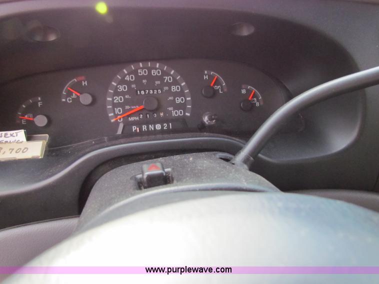 image for item A2793 1999 Ford E350 XL Super Duty van