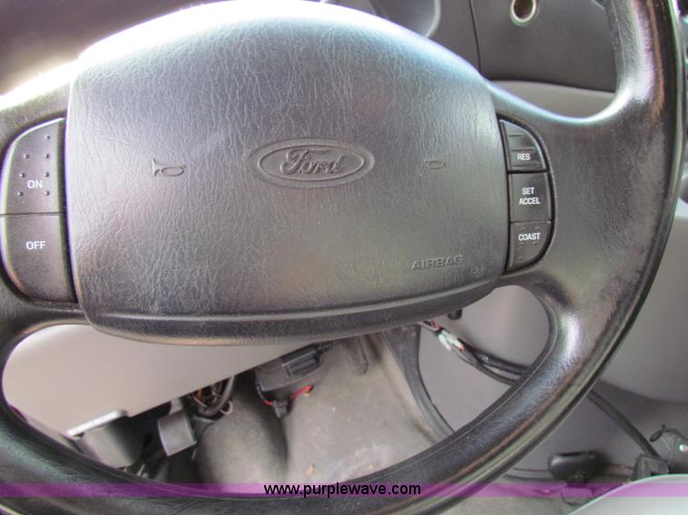 image for item A2793 1999 Ford E350 XL Super Duty van