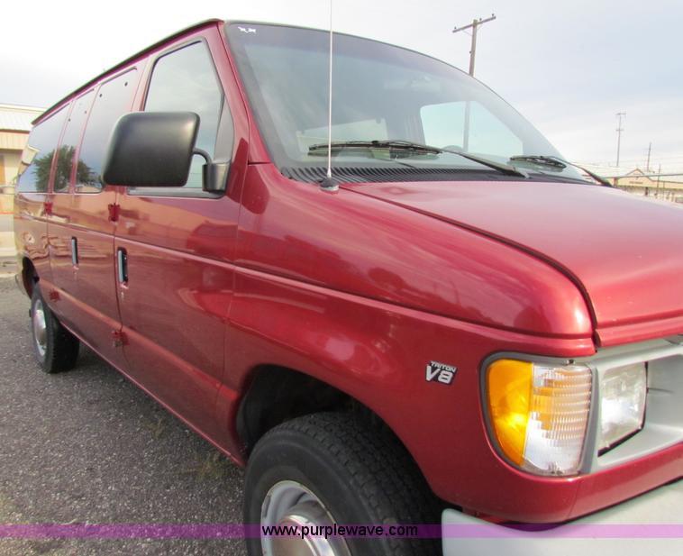 image for item A2793 1999 Ford E350 XL Super Duty van