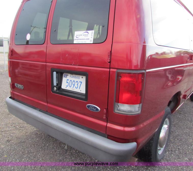 image for item A2793 1999 Ford E350 XL Super Duty van