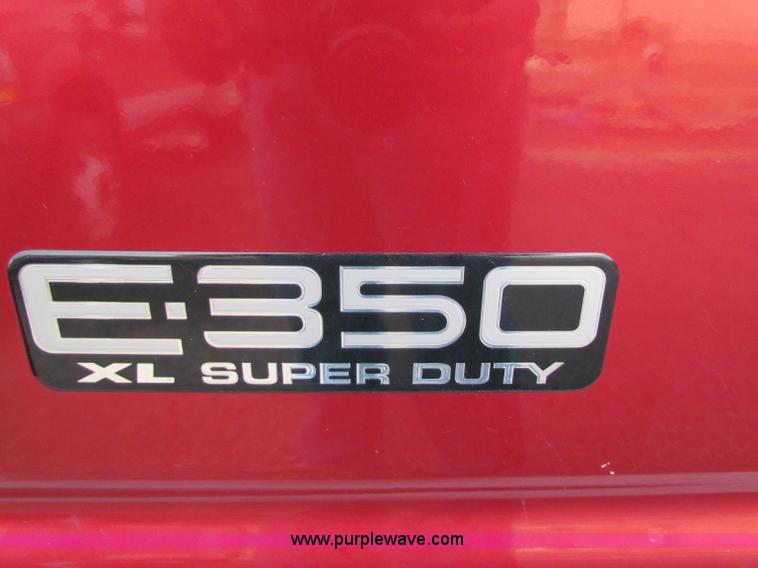 image for item A2793 1999 Ford E350 XL Super Duty van