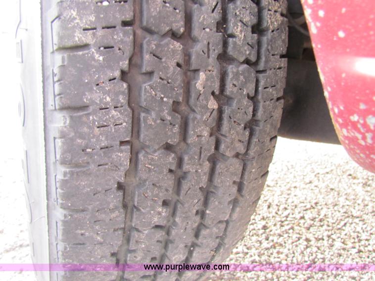 image for item A2793 1999 Ford E350 XL Super Duty van