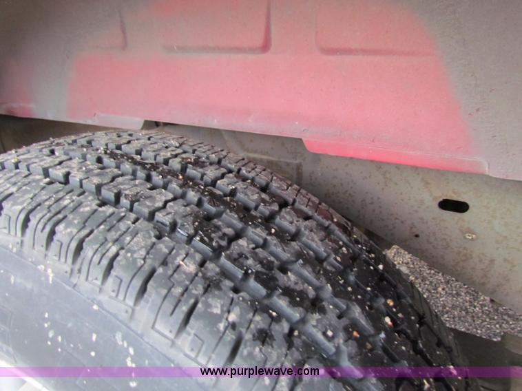 image for item A2793 1999 Ford E350 XL Super Duty van