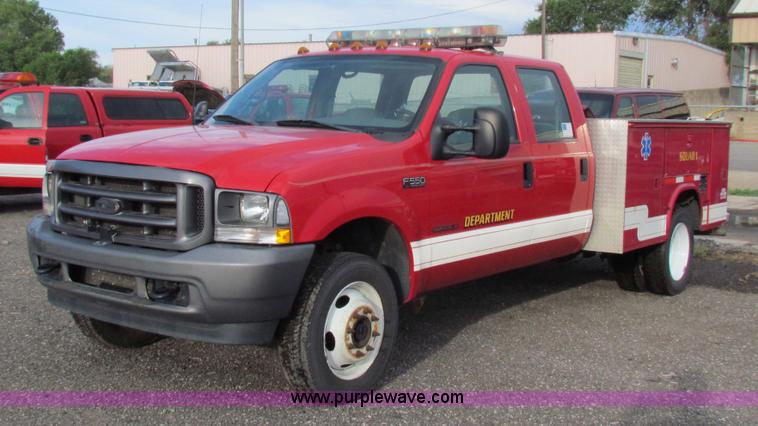 image for item A2794 2002 Ford F550 Super Duty crew cab pickup truck