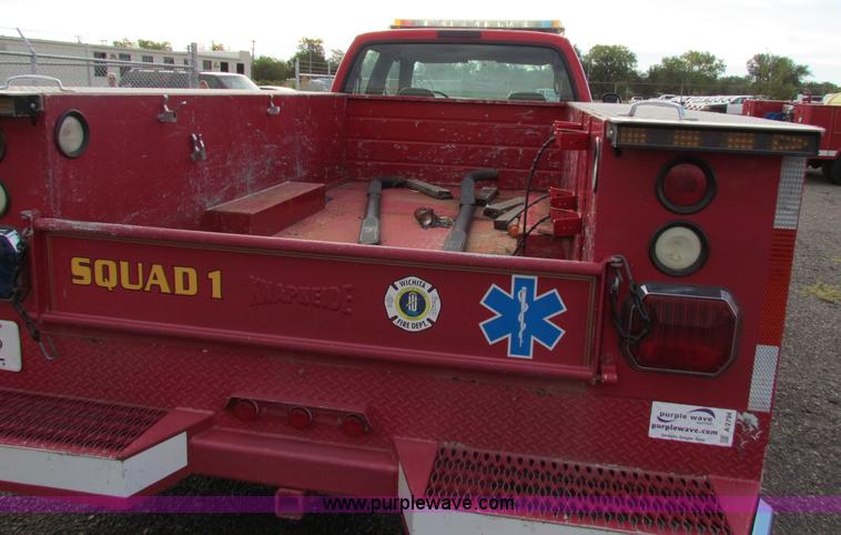 image for item A2794 2002 Ford F550 Super Duty crew cab pickup truck