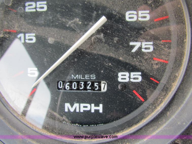 image for item A3533 2001 Freightliner MT55 walk-in van