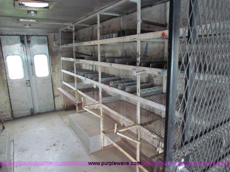 image for item A3533 2001 Freightliner MT55 walk-in van