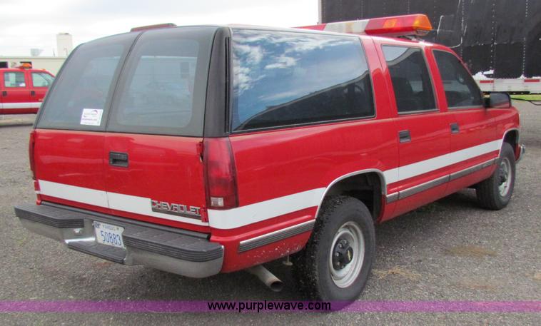 image for item A3534 1999 Chevrolet C2500 suburban