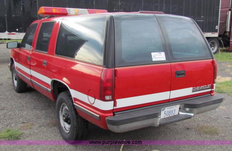image for item A3534 1999 Chevrolet C2500 suburban