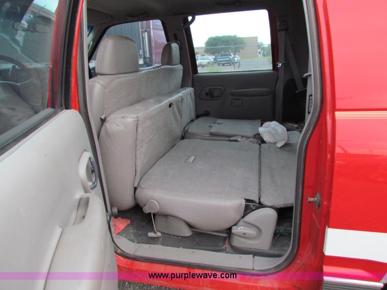 image for item A3534 1999 Chevrolet C2500 suburban